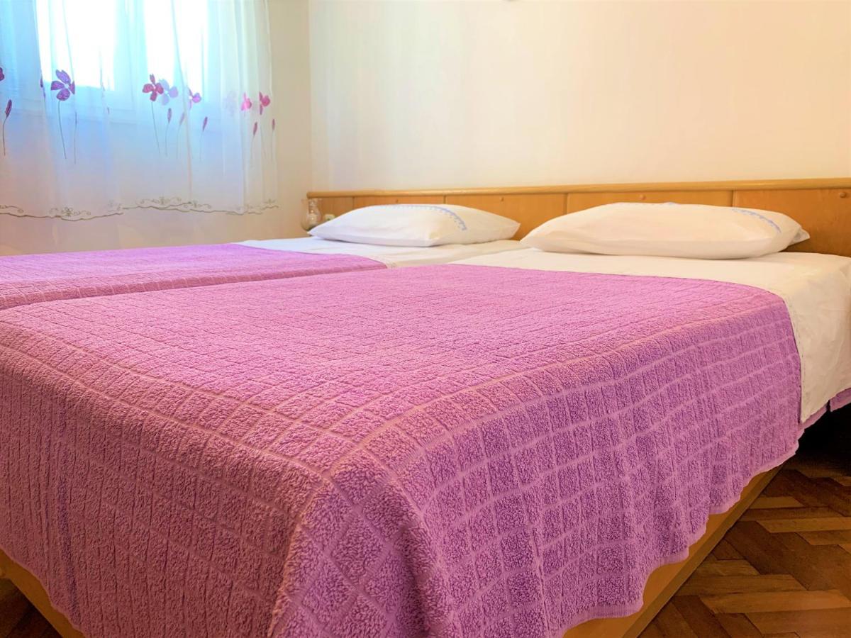 Roko apartment house Primošten Buitenkant foto