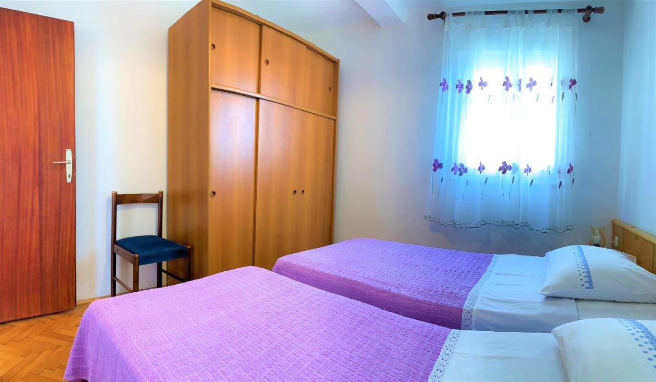 Roko apartment house Primošten Buitenkant foto