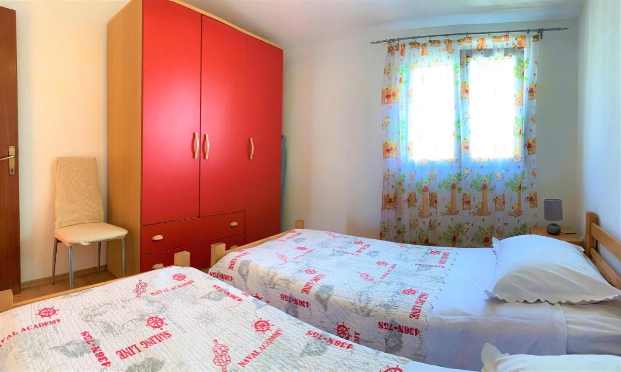 Roko apartment house Primošten Buitenkant foto